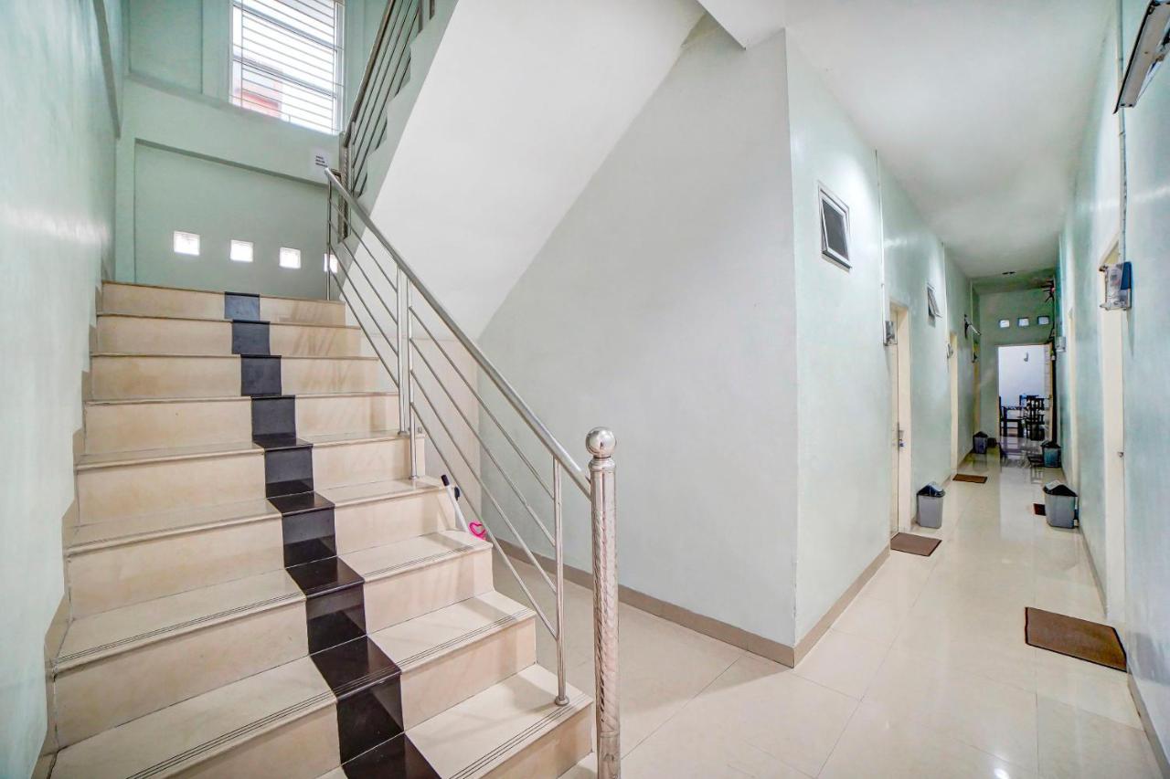 Oyo 91170 Ayahanda Residence Medan Eksteriør bilde